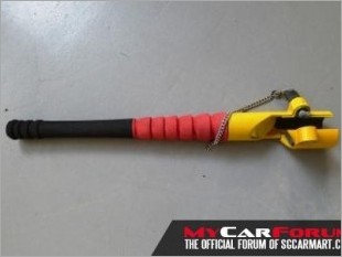 https://www.mycarforum.com/uploads/sgcarstore/data/1/Steering wheel lock 1_1_crop.JPG